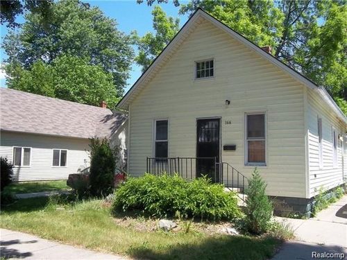 166 Clinton St, Mount Clemens, MI, 48043-1779 | Card Image