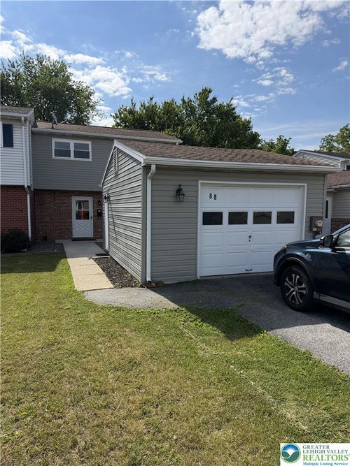 88 Stonewood Pl, Catasauqua, PA, 18032-1016 | Card Image