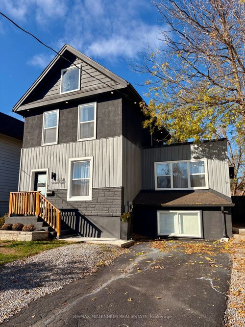 {{alt}} | Card Image