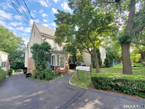 1 Rock Spring Rd, Stamford, CT, 06906-1945 | Card Image