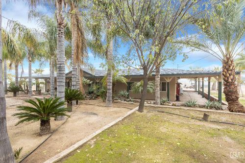 28345 Gardner Field Rd, Taft, CA, 93268-9780 | Card Image