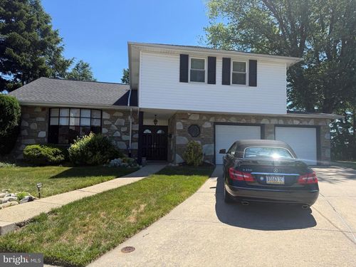 123 Almatt Dr, PHILADELPHIA, PA, 19115-2743 | Card Image