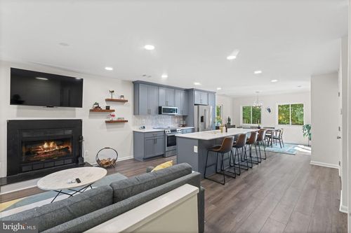 11308 Gatesborough Ln, RESTON, VA, 20191-3605 | Card Image