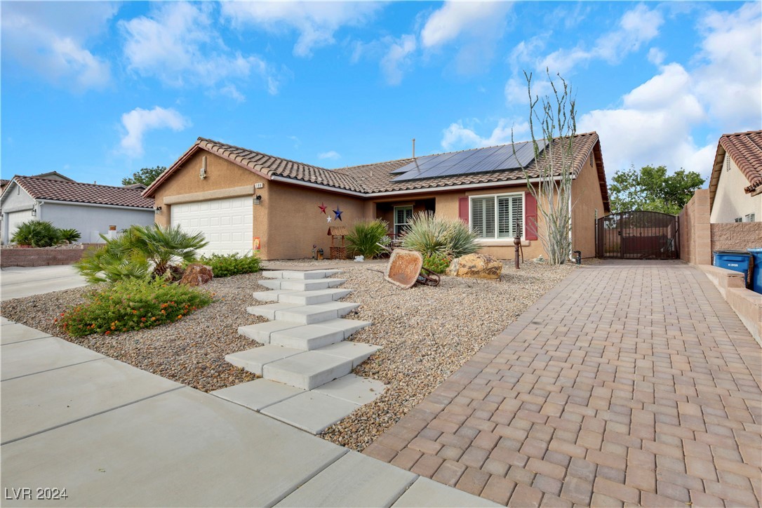 188 Sandhill Crane Avenue, For Sale in Henderson Zoocasa
