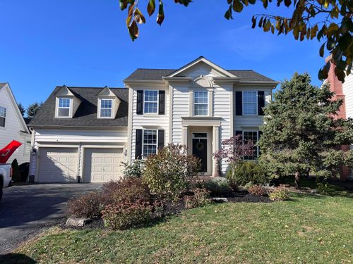 3483 Fairway Commons Dr, Hilliard, OH, 43026-7668 | Card Image