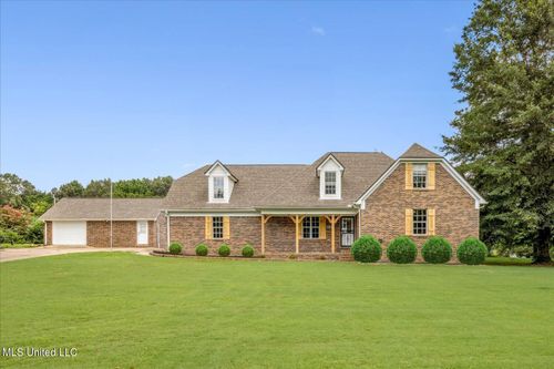 12086 Thompson Dr, Olive Branch, MS, 38654-8397 | Card Image