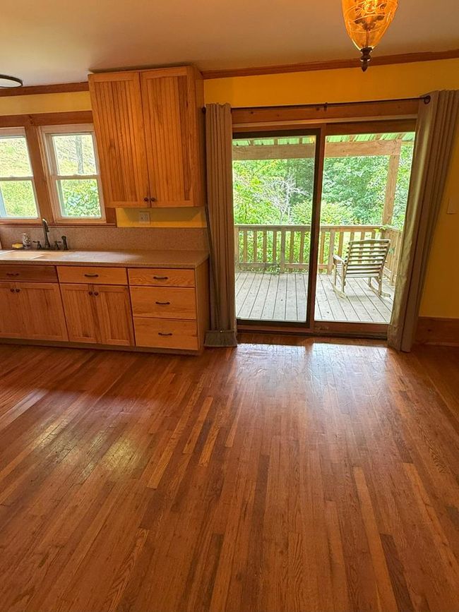 5043 Stones Chapel Rd, House other with 3 bedrooms, 3 bathrooms and 4 parking in Elk Creek VA | Image 11