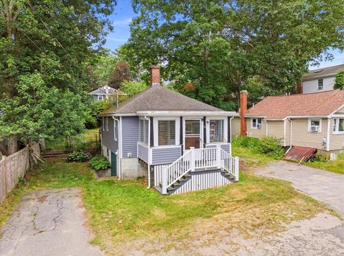 26 Hillside Ave, Halifax, MA, 02338-1306 | Card Image