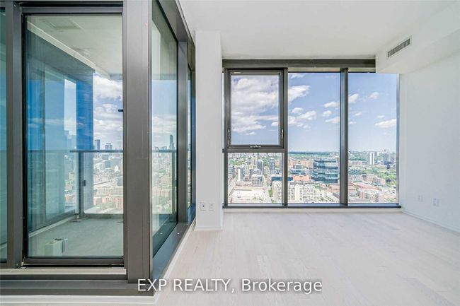3603 - 16 Bonnycastle St, Condo with 1 bedrooms, 1 bathrooms and null parking in Toronto ON | Image 4