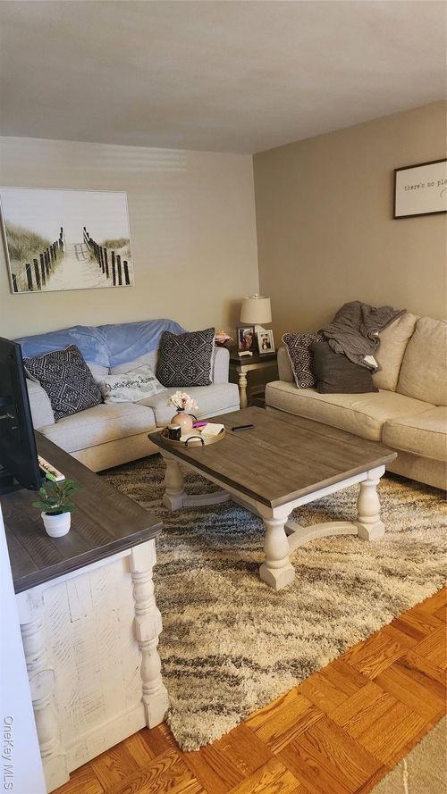 apt-2f-3 Remsen Rd, Yonkers, NY, 10710-1837 | Card Image