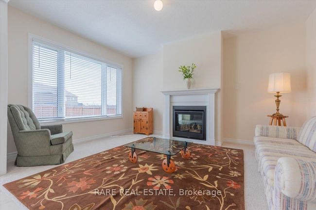 82 Rugman Cres, House other with 4 bedrooms, 4 bathrooms and 4 parking in Springwater ON | Image 17