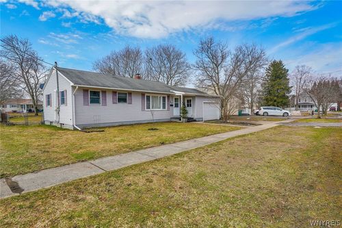 4 Glenwood Dr, Arcade, NY, 14009-1615 | Card Image