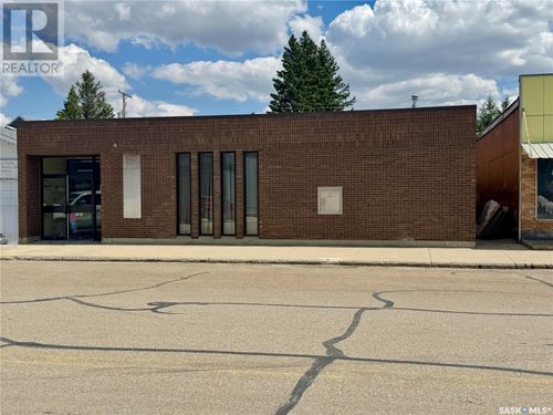 106 Main St, Watson, SK, S0K2A1 | Card Image