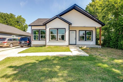 1117 E Cantey St, Fort Worth, TX, 76104-6846 | Card Image