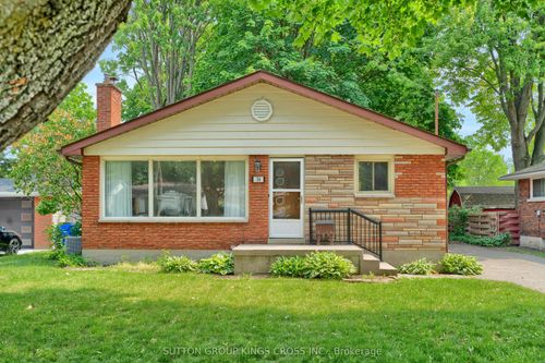 34 Hillcrest Ave, Chatham, ON, N7M4E7 | Card Image