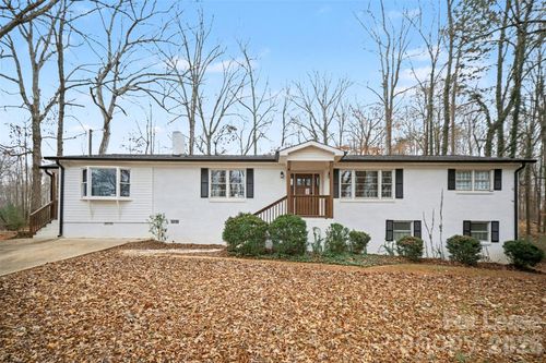 1035 Timberlane Dr, Lincolnton, NC, 28092-8546 | Card Image