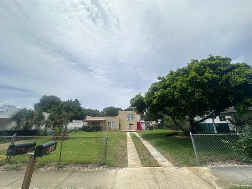 637 46th St, West Palm Beach, FL, 33407-2935 | Card Image