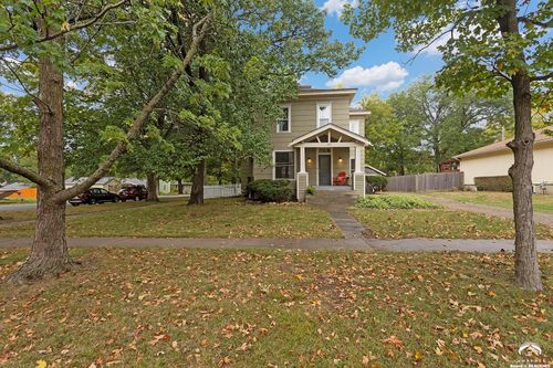 1019 8th St, Baldwin City, KS, 66006-4078 | Card Image