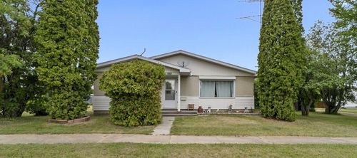 4903 53 St, Innisfree, AB, T0B2G0 | Card Image