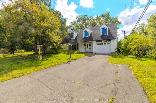 20 Trillium Ave, Nepean, ON, K2E5M9 | Card Image