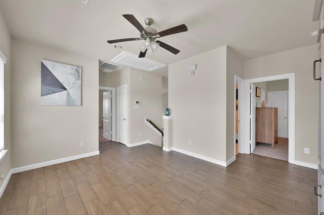 Every room provides excellent natural light, and the game room is no exception! | Image 20