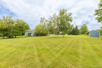 2303 Wellington Drive S, House other with 4 bedrooms, 2 bathrooms and null parking in Cazenovia NY | Image 2