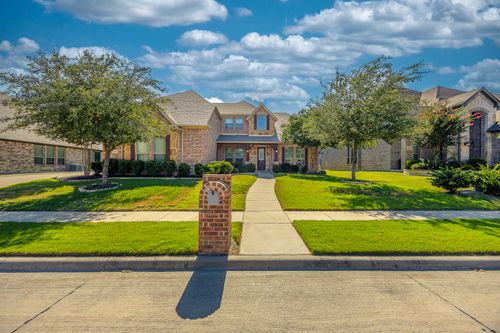 6913 Chisholm Trl, North Richland Hills, TX, 76182-9302 | Card Image