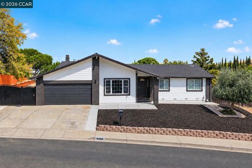 4295 Suzanne Dr, Pittsburg, CA, 94565-6254 | Card Image