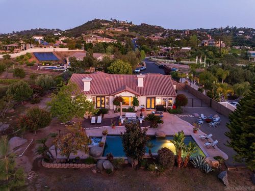 424 Sky Mesa Rd, Alpine, CA, 91901-2961 | Card Image