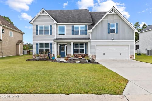 107 Pine Lakes Dr, Maple Hill, NC, 28454-8721 | Card Image