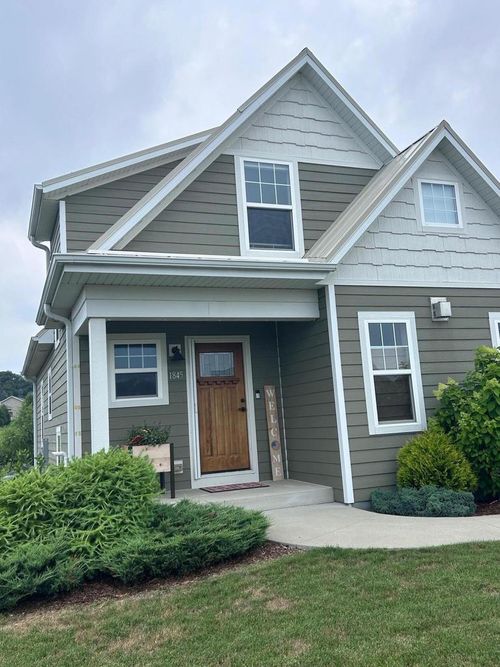 1845 Farm View Drive, PORT WASHINGTON, WI, 53024 | Card Image