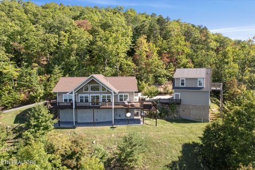 4868 Settlers View Ln, Sevierville, TN, 37862-6542 | Card Image