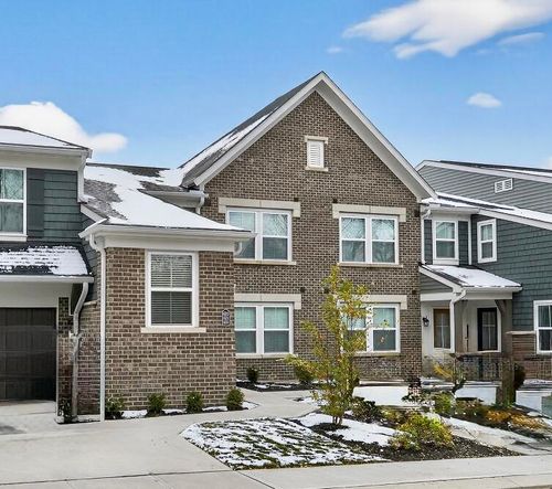 10-102-618 Foxhill Dr, Crescent Springs, KY, 41017-1569 | Card Image