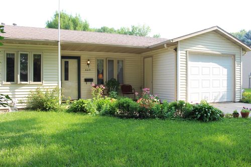 605 E 18th St, Spencer, IA, 51301-4650 | Card Image