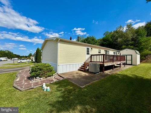 60 Angel Dr, NEW RINGGOLD, PA, 17960-9492 | Card Image