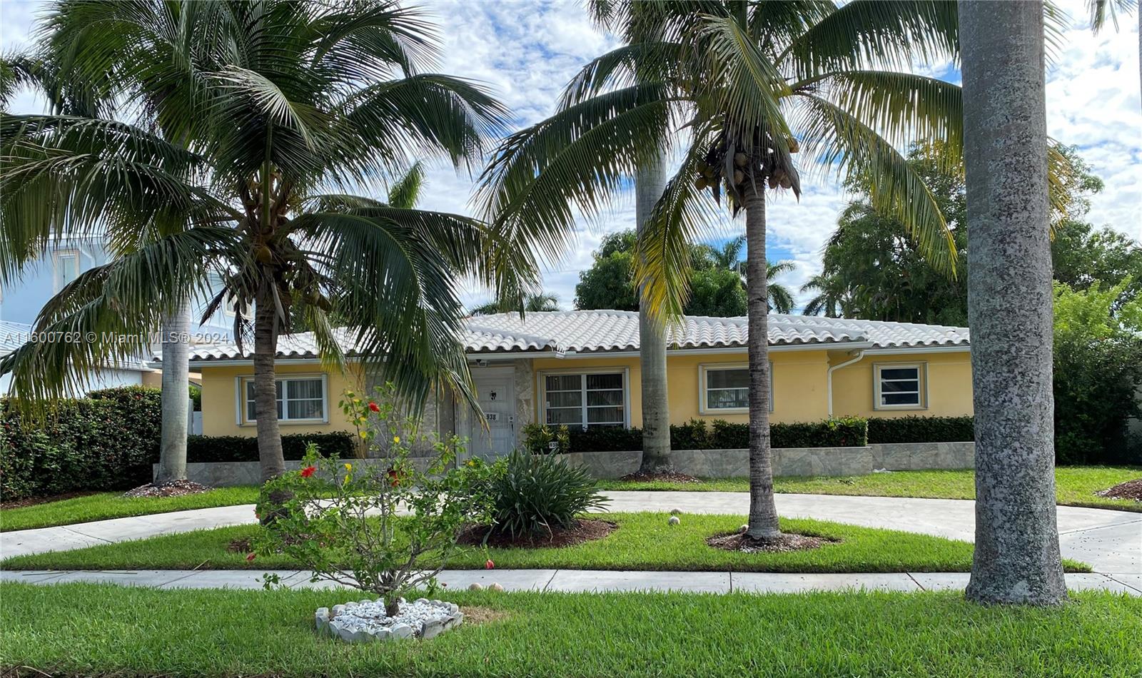 Tyler St, Hollywood, FL 33019