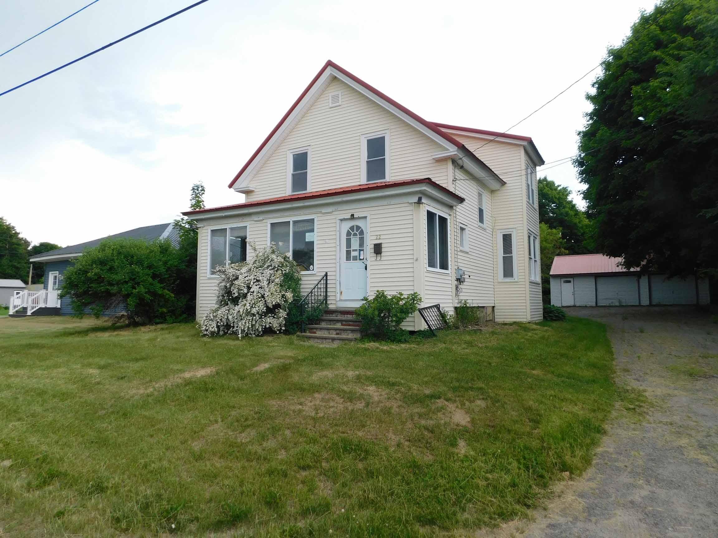 Lakeview St, Lincoln, ME 04457