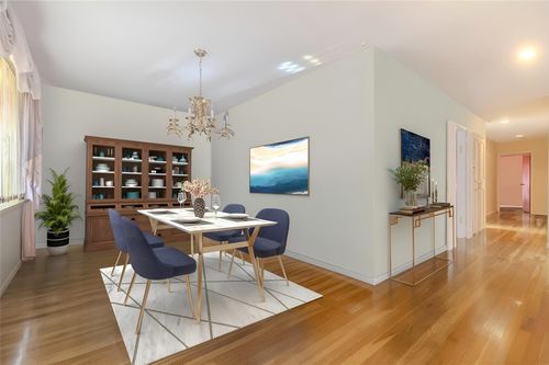 226 77th Ave, Oakland Gardens, NY, 11364-3138 | Card Image