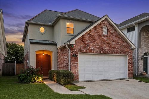913 Saint Julien Dr, Kenner, LA, 70065-1803 | Card Image