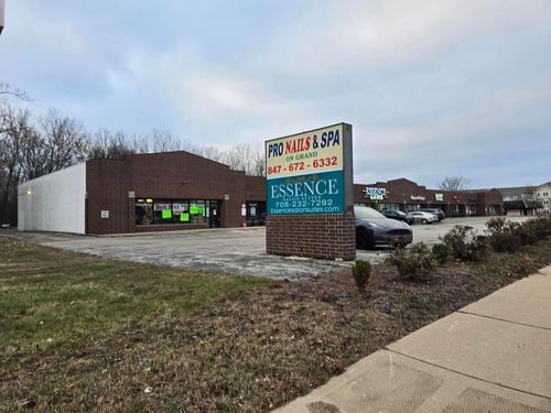 3701 W Grand Avenue, Gurnee, IL, 60031 | Card Image