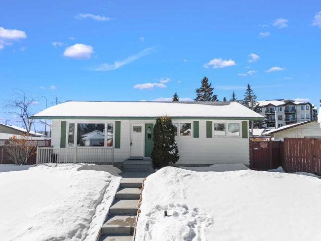 60 Pensacola Close Se, Home with 4 bedrooms, 2 bathrooms and 6 parking in Calgary AB | Image 1