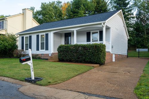 5148 Village Trce, Nashville, TN, 37211-6250 | Card Image