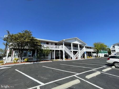 1210 Philadelphia Ave, OCEAN CITY, MD, 21842-3643 | Card Image
