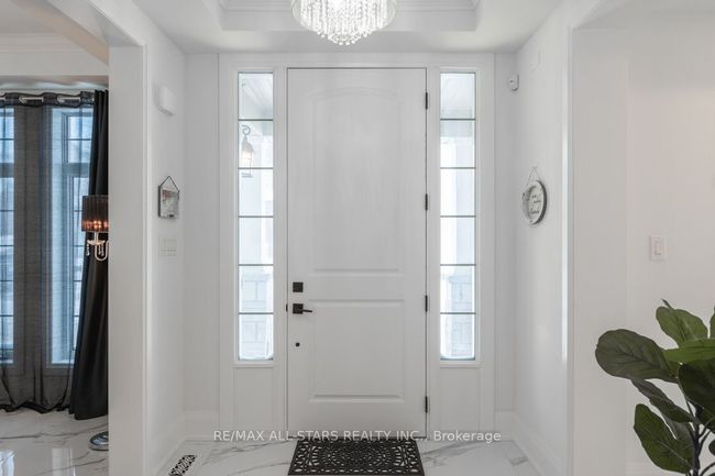 44 Bromont Dr, House other with 4 bedrooms, 4 bathrooms and 4 parking in Millbrook ON | Image 5