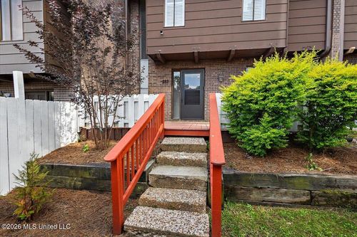 l7-1255 E County Line Road, Jackson, MS, 39211 | Card Image