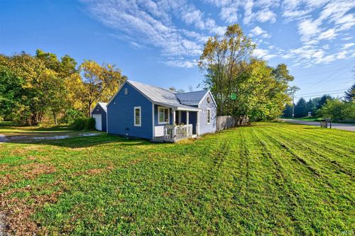 11693 Vistula Rd, Osceola, IN, 46561-9302 | Card Image