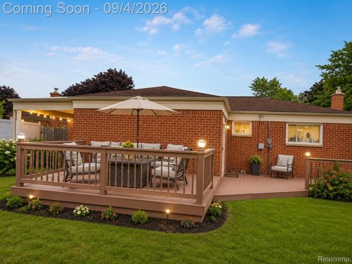 25132 Saint Clement Dr, Warren, MI, 48089-3576 | Card Image