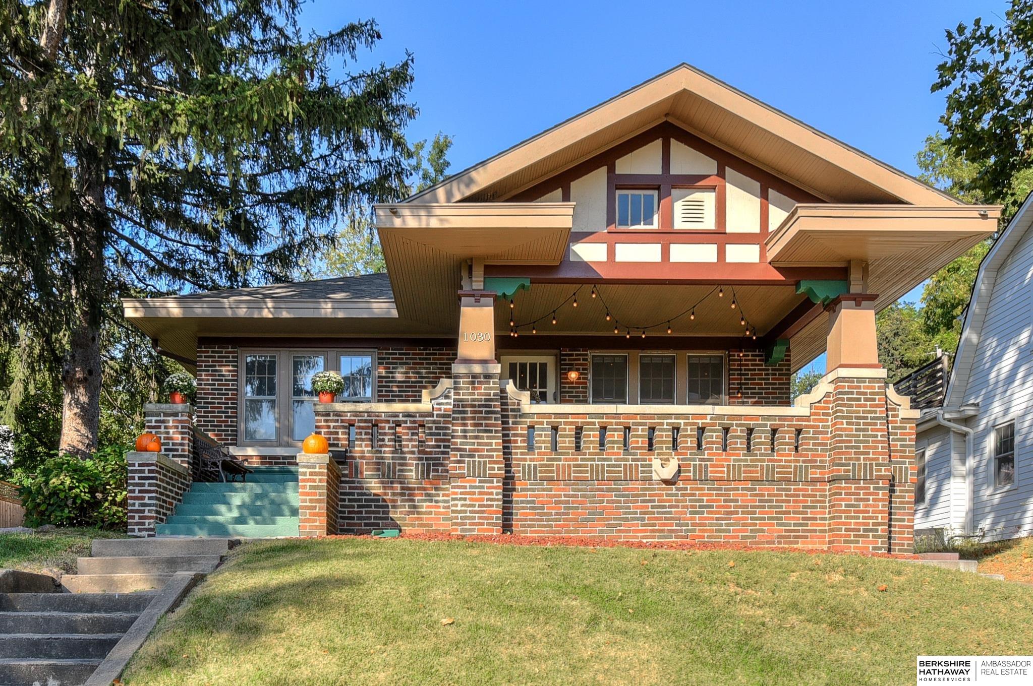 35th Ave, Omaha, NE 68105