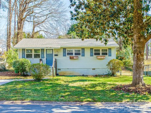 2515 Thornton Rd, Charlotte, NC, 28208-3755 | Card Image