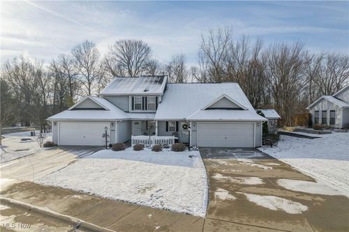 31023 Lily Ln, North Olmsted, OH, 44070-6305 | Card Image